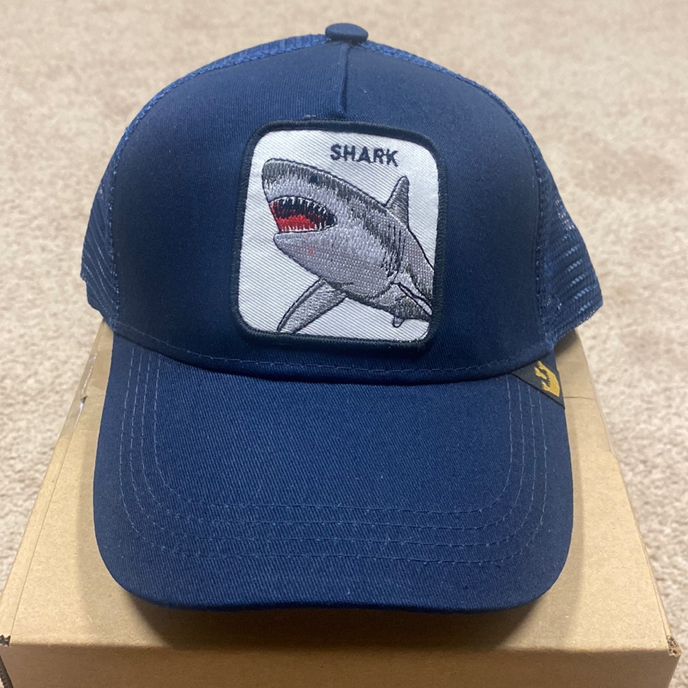 Unisex Adjustable Farm Trucker Hat (Great White Shark) NEW!!!